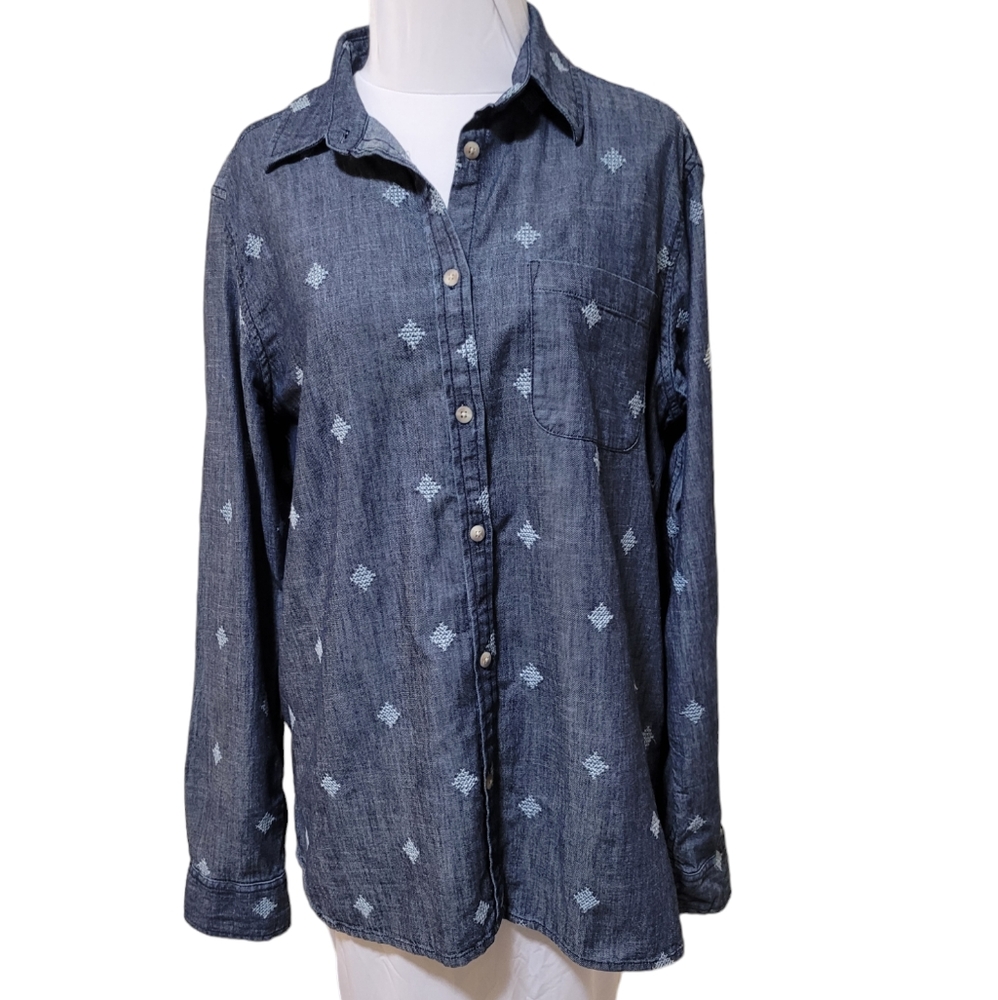 American Eagle Outfitters Denim shirt, 100% cotton, size large‎